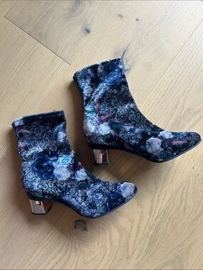 TANYA HEATH Velvet Floral Ankle Boots - Navy Multi